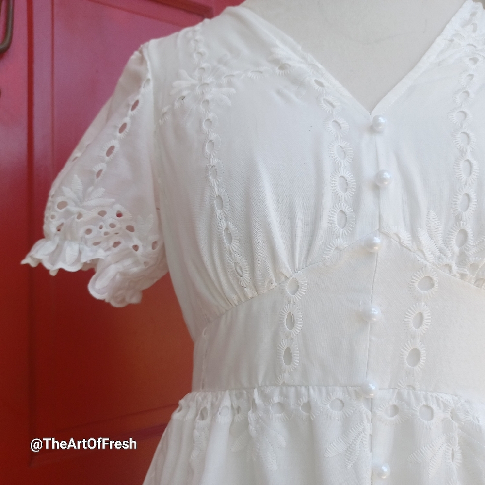 SIMPLEE Puff Sleeve Split Hem Gorgeous White Schiffy Dress - Picture 6 of 14